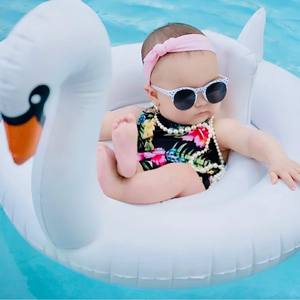 SUNNYLIFE 🦢 White Swan Baby Float 🦢 Pool Inflatable 🦢NEW IN BOX 🦢